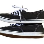 Vans 🖤 Classic Women’s Off The Wall Low Lace-Up Sneakers, Black & White Size 8.5 Photo 0
