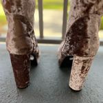 Nwt Rouge Helium Taupe Velvet High Heeled Boots Women’s Size 11 Shoes Pink Photo 5