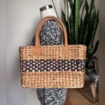 Vintage Woven Straw Tote Structured Boxy Market Bag Leather Handles Tan Photo 1
