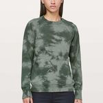 Lululemon  Scuba Crew *Shibori
Shibori Misty Meadow Deep Ivy Size 6 EUC Photo 0