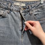 Topshop  Mom Jeans Light Wash Size 28 Photo 6
