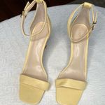 Vince Camuto Enella Yellow Leather Slingback Heels Size 8M Ankle Strap Sandals Photo 2