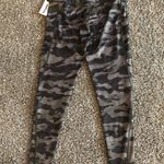 Amazon Camo Leggings Photo 0