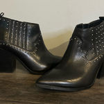 ALDO WOMENS  CASUAL BLACK Western STUDDED BOOTIES SIZE 8 Photo 0