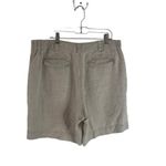 J. Jill Women's Size 12 100% Linen Tan Oat Cream Breathable Shorts‎ Photo 3