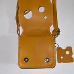 Cheese Shaped crossbody bag Tan Photo 2