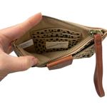 Universal Threads Faux Leather Leopard/Cheetah Print Crossbody Bag Wallet Set Photo 15