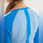 Lululemon Reversible Blue Striped Runder Under Long Sleeve Photo 4