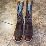Ariat  Women’s Legend Western Boot Size 6 1/2 Photo 1