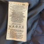 Adidas  wind breaker running jacket. Size Medium. Drawstring. Snap closure. Photo 4