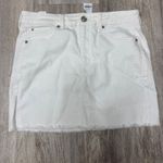 American Eagle ‎ Outfitters White Denim Mini Skirt Hi-Rise Frayed Hem Sz 12 NWT Photo 1