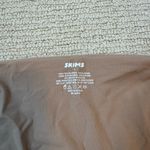 SKIMS  Strapless Clay / Nude Bandeau Bra Photo 2