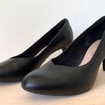 Clarks soft cushion round toe Black pumps  Photo 0