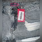 Edikted  Devin Low Rise Micro Denim Shorts. Light Blue. Size XS. Photo 2