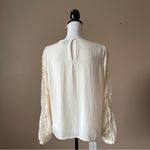 Who What Wear | Cream Lace Long Sleeve Blouse Sz M Photo 8