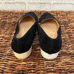 Life Stride Women’s  black faux suede slip on cushioned heels, Size 9 Photo 3