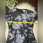 Badgley Mischka Belle  Bell Sleeved black and grey floral Jacquard dress sz 6 Photo 8