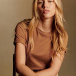 Sézane Sezane Conrad T-Shirt Size XL Camel Tan Brown Photo 0