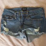 Bardot Vintage Y2K low rise Jean Shorts Photo 2