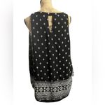 Old Navy Black and White Patterned Tank Top Blouse Photo 3