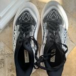 Hoka Sky Flow Photo 1