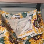 American Apparel Sunflower  Shorts High-Waisted Photo 1