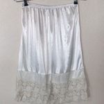 02 Collection Ladies O2 Collection Slip Girl Ivory Small VTG Photo 0