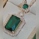 Faux Emerald Necklace Pendant & Earring Set Gold Photo 6