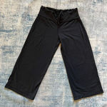 Lululemon Black Shanti Crop Pants Gaucho Culottes Size 4 Photo 0