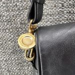 Vintage Shoulder Bag Med Stone Mountain Dark Brown Leather Minimalist‎ Soft 90s Brown Photo 4