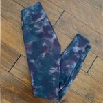 Alo Yoga  Air Lift Leggings with Tie-Dye Pattern Photo 0