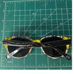 Vera Bradley  Sydney Sunglasses Baroque Pattern Black and yellow 140 Photo 7