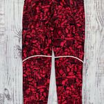 Saucony  Scoot Series Bordeaux Print Capri. Size Small. EUC Photo 13