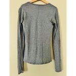 Lululemon  Athletica Anahatasana Long Sleeve Tee Heathered Medium Grey M 8 10 Photo 7