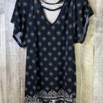 Lavish XL Medallion Swing Top with Square Lace Cutout Neckline with V-Ba… Photo 1