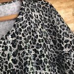 Cathy Daniels iridescent sequin animal leopard print tee size large Photo 4