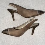 Dressbarn | Nanette Taupe Pointed Toe Slingback Heels | Size 7.5 Tan Photo 2