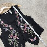 Yarnworks Women’s Vintage 90s Floral Embroidered Button Front Sweater Vest MP Black Size undefined Photo 7