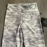 Kyodan NWT  Light Grey Camo High Waist Leggings size S Photo 3