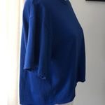 Basic Cut / Cropped Blue T Photo 5