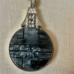 Heidi Daus “Chinoise Chic” Reversible Pendant Necklace – Swarovski Crystals & Bo Gold Photo 3