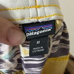 Patagonia NWOT  Womens Baggies Yellow & Purple Floral Shorts - Size Medium Photo 3