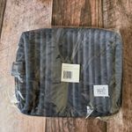 ROC Skincare Zipper Makeup Bag Dark Blue Quilted Fabric Cosmetic Pouch Photo 4
