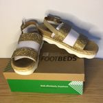 White Mountain New Women’s  Footbeds Sparkly Sandals Sand Tan Size 9 Medium Photo 0