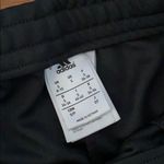 Adidas     Photo 1