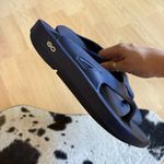 OOFOS Navy Thong Recovery Ortho Flip Flop Sandals Size Women 10 Blue Photo 1