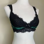 Forever 21 Black Green Lace Bralette Bra Frill Sz Medium Photo 2