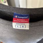 Champion Crewneck Photo 2