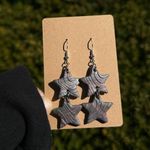 Double Star grey grunge drop earrings Gray Photo 0