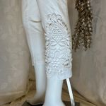 The Sweatshirt Project White Cropped crochet trim Capri Pants Women's Size Small Photo 4